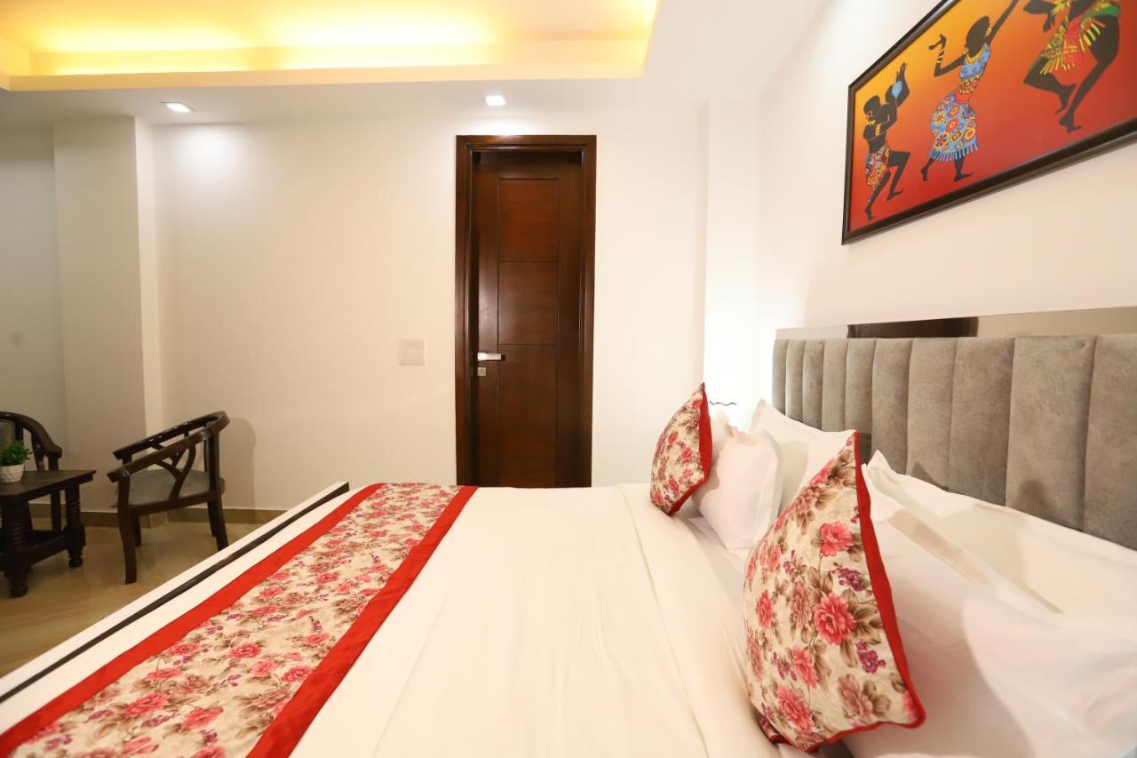 Hotel Nature View Green Park Metro Couple Friendly New Delhi Exterior photo