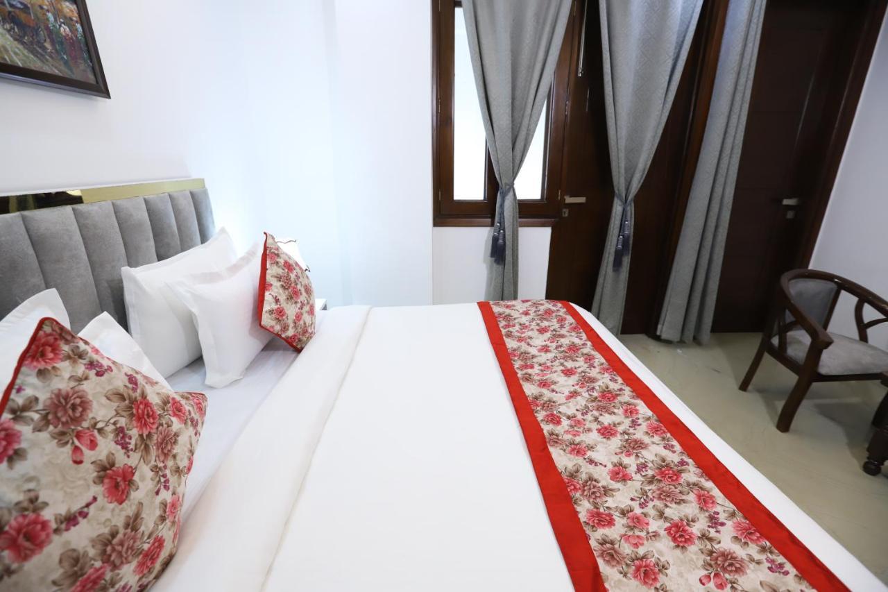 Hotel Nature View Green Park Metro Couple Friendly New Delhi Exterior photo