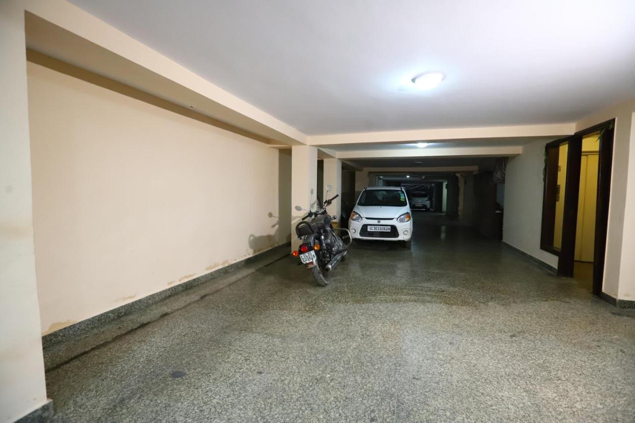 Hotel Nature View Green Park Metro Couple Friendly New Delhi Exterior photo