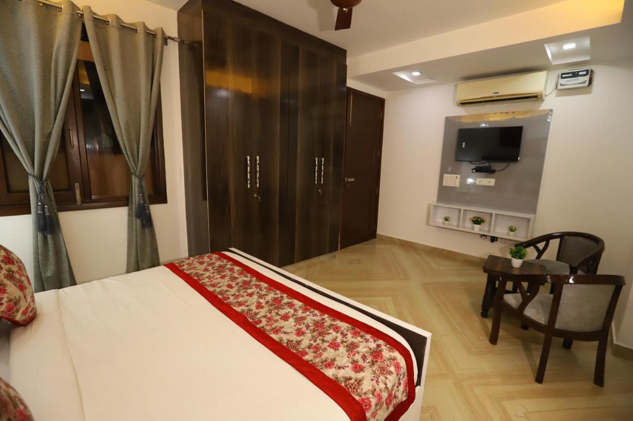 Hotel Nature View Green Park Metro Couple Friendly New Delhi Exterior photo